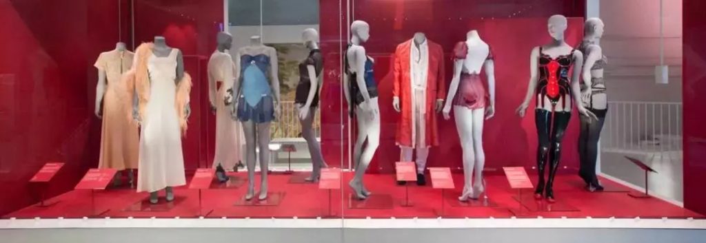 束身衣的起源发展,宁愿窒息也要穿着它优雅晕倒